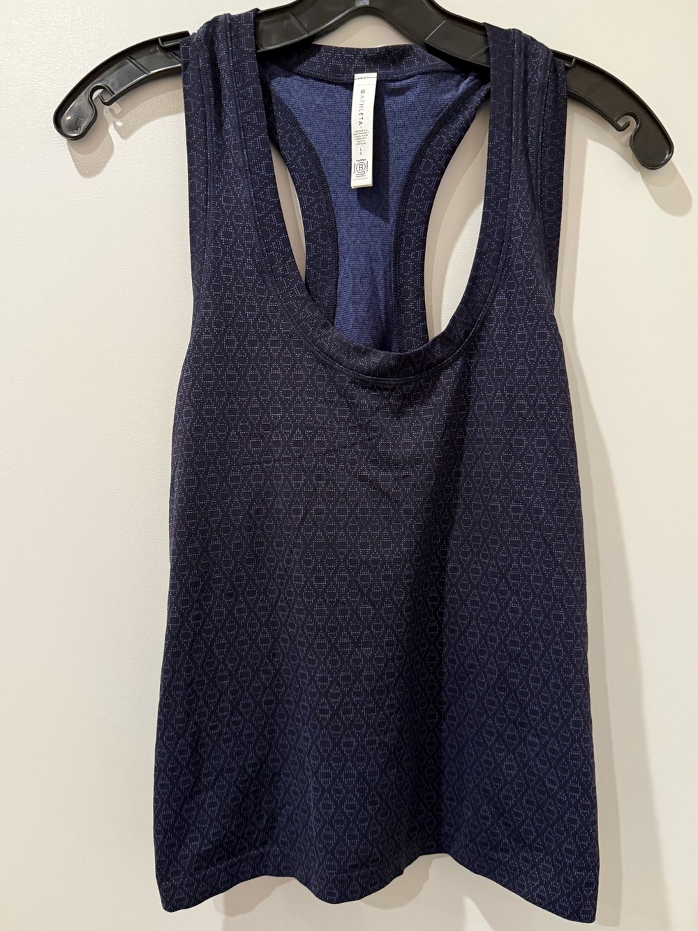 Athleta Women Racerback Tank Top Blue Momentum Seamless Sport Length Tank NWT